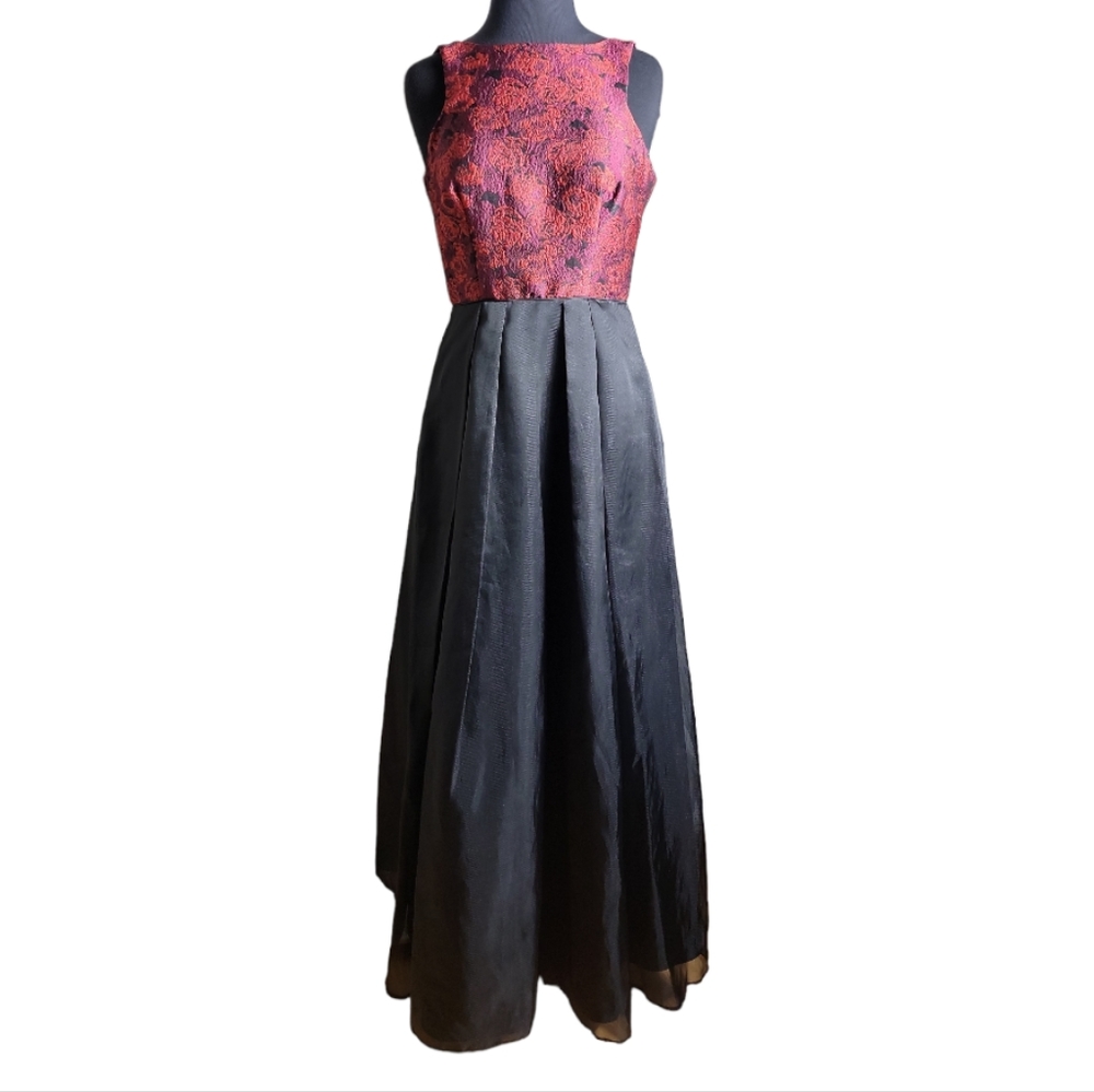 Aiden Mattox sleeveless pleated orgaze a line jacquard bodice maxi dress size 2